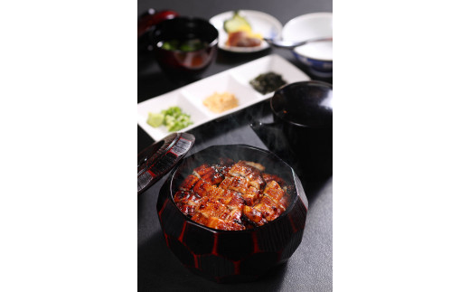 希少！！　日本うなぎかば焼き２本　　ニホンウナギ　ジャポニカ種
