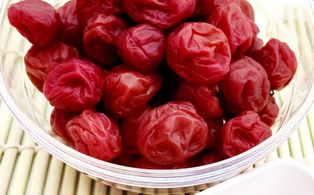 有機栽培　小梅しそ漬け梅干 800g