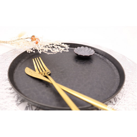 プレート 有田焼 上質な黒でワンランク上のコーディネート［プレート＋花豆皿］シック お皿 料理が映えるプレート お皿 テーブルコーディネート プレート お皿 ブラック おしゃれ プレート かっこいい 