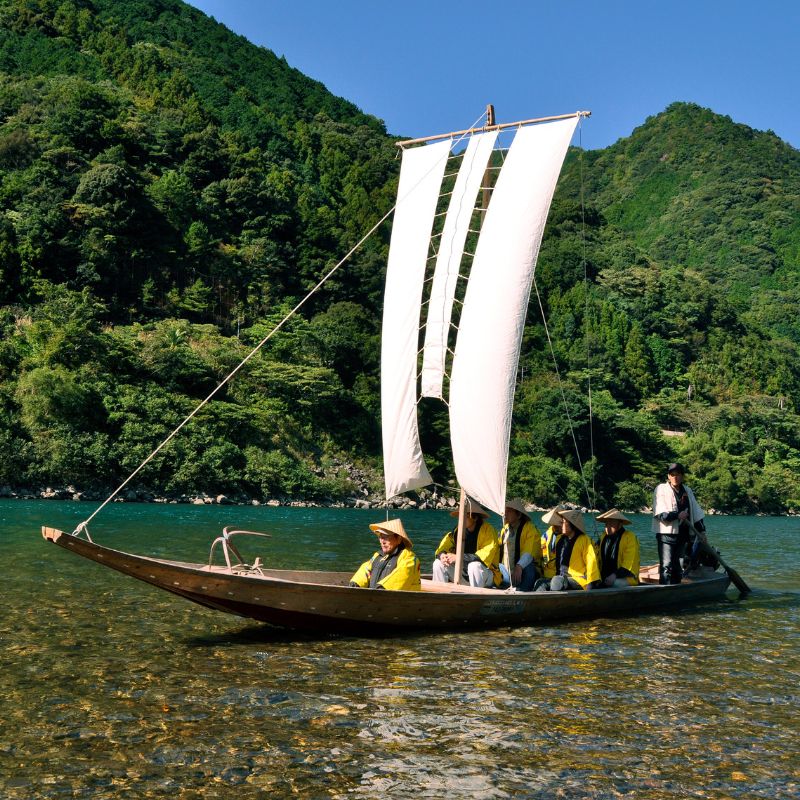 【ふるさと納税】 世界遺産 川の参詣道 熊野川 「三反帆」 川舟乗船 ツアー ペアチケット / 体験 体験型 体験チケット 観光 自然 川舟 乗船 歴史 チケット 予約 世界遺産 熊野古道 三重県 紀宝町