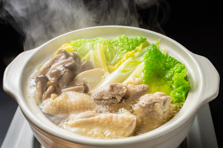 福岡限定！はかた地どり水炊きセット　3～4人前 | 博多 水炊き MEP