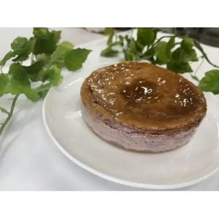 日の出産ブルーベリーを使用した、ベイクドチーズケーキとレアチーズケーキのセット【配送不可地域：離島】【1789981】
