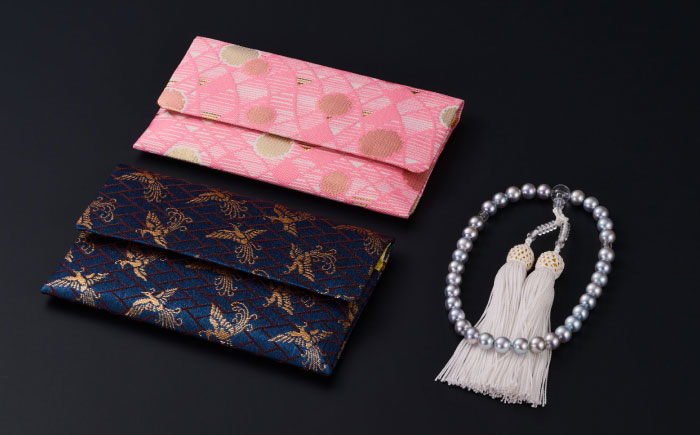 【桐箱入/保証書付き】【厄除けお守り和珠】アコヤ真珠の数珠 念珠/正絹 ブルーグレー 7.5-8.0mm / 佐賀県 / 株式会社美穂野 [41AAAA015]