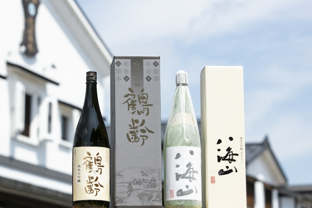 
越後の名酒「鶴齢」「八海山」純米大吟醸飲み比べセット（各1800ml）
