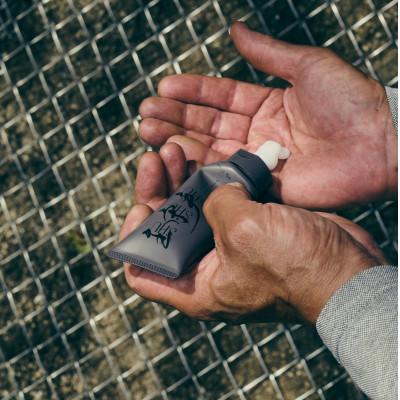 ふるさと納税 大野町 主守手ハンド&スキンクリーム60g×2個 |  | 01