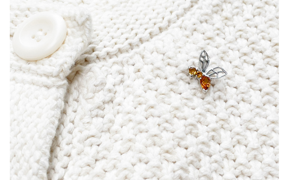 【プレゼント包装付き】ミツバチ ピンバッジ（SV /シトリン） 232238_WW140