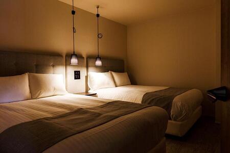 ◆BLUE STEAK WONDER CHATAN◆エグゼクティブ・ペントハウス　1泊朝食付 ご宿泊券（1～4名様）