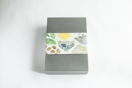 ナカツハコ（中） 城下町老舗コラボ（ムロヤ醤油、武蔵屋総本店、丹羽茶舗）ギフト 贈答 プレゼント 詰合せ インスタント味噌汁 フリーズドライ おしるこ お汁粉 珈琲 コーヒー 煎茶 お茶