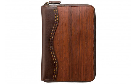 木のパスポートケース パドゥク