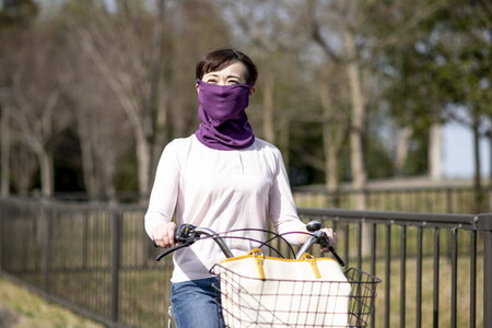 天然の美容繊維　UV対策シルクガーゼマスクネックウォーマー　H-NW1901