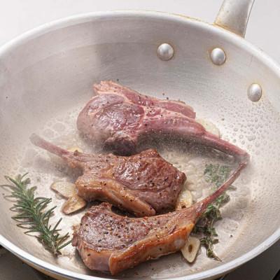 ふるさと納税 旭川市 生ラムチョップ(骨付きラムロース肉)500g、無添加タレ80g_05676 |  | 02