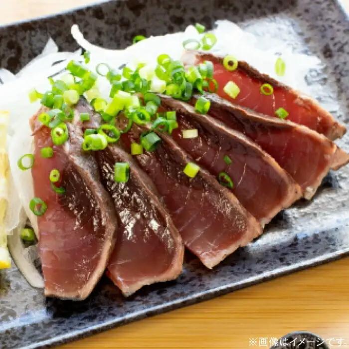 高知厳選1本釣りわら焼き「極カツオのたたき (3~4人前) あの有名番組で紹介された土佐にんにくぬた、タレ付き」数量限定 【株式会社LATERAL】 [ATAY003]