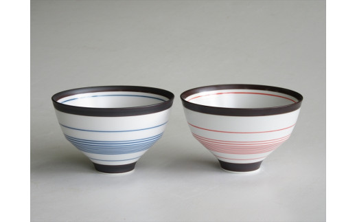 
有田焼　呉須錆線紋 青&赤・ペア段付飯碗 ARITA PORCELAIN LAB(アリタポーセリンラボ)
