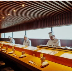 ぶどうの樹　海辺の鮨宿八幡屋一泊二食ペアご宿泊券(鮨屋台夕食プラン)曜日利用限定