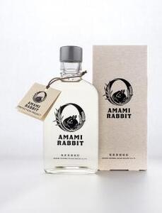 黒糖焼酎「AMAMI RABBIT」【世界自然遺産 登録記念】1本 A082-005
