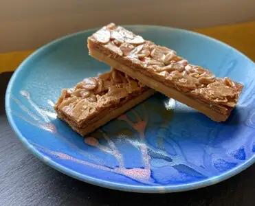 【 大阪喜安 】アーモンドたっぷり『くがにたまごのフロランタン』8袋入り 洋菓子_OS186-0003-02