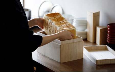 ブレットストッカー KIRIFT キリフト 総国産桐使用 天然蜜蝋仕上げ 桐のパンケース 民芸品 日本製 保存 容器 食パン 2斤 サイズ キッチン用品 キッチンアイテム 職人 手作業 ブレッド ボックス  FAD-1014