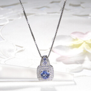 130-9-6 ネックレス PT900 プラチナ 大粒タンザナイト ダイヤモンド 0.6ct 取り巻き スクエア ペンダント【f239-pt】