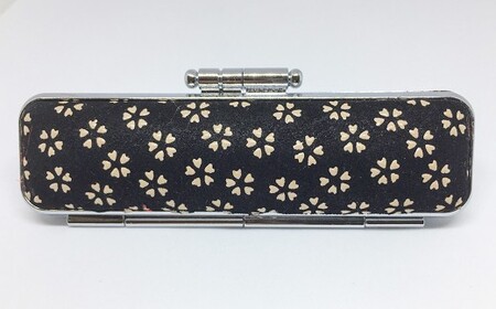 印鑑 甲州印伝ケース付 黒檀印鑑 サクラ柄 有限会社深澤製印社 雑貨 日用品 実印 銀行印 彫刻 印鑑ケース 認印 はんこ 