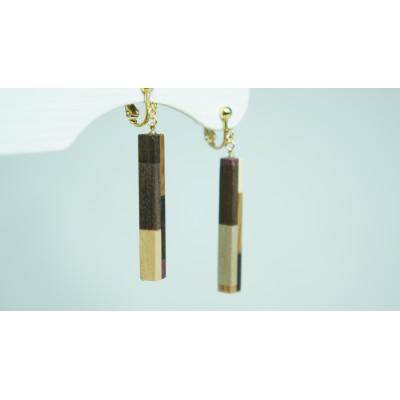 ふるさと納税 日南町 FOSSIL SERIES ロッドイヤリング |  | 02