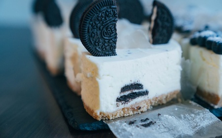 クッキーの生クリームチーズケーキ【スイーツ ケーキ チーズ デザート お菓子 お土産 おみやげ ご褒美 贅沢 ギフト プレゼント 贈り物 取り寄せ】_0007-008-se8