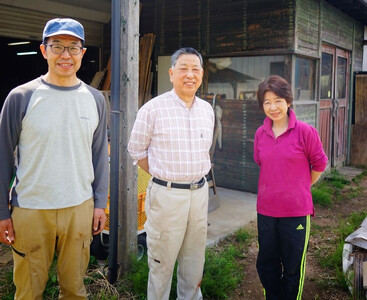 スタッキングスツール（ナラ）／おしゃれ 木製 重なる 椅子 いす 埼玉県