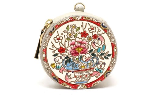【文庫屋大関】マカロンポーチ 唐子【皮革工芸品】 ポーチ ミニポーチ 小物入れ アクセサリー入れ イヤホン入れ 収納 保管ケース 手のひらサイズ  本革 革 皮革 工芸品 工芸 雑貨 ギフト プレゼント 日本製 東京 [№5619-2218]