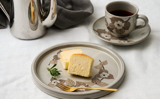 グルテンフリー専門店のつくるケーキ2本セット「濃厚しっとりガトーショコラ & レモン香る NYチーズケーキ」【グルテンフリー 小麦粉不使用 保存料不使用 贈り物 お歳暮 お中元 お祝 スイーツ デザート ギフト 洋菓子】(H053324)