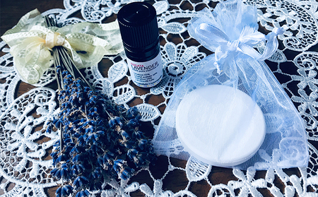 新潟産ラベンダー精油5mlとアロマストーン アロマグッズ 癒しグッズ 