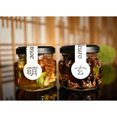 ふるさと納税 日高町 ナッツ・ドライフルーツの蜂蜜漬　峠プレミアム小瓶2種セット【萌(MOE)】【玄(KURO)】