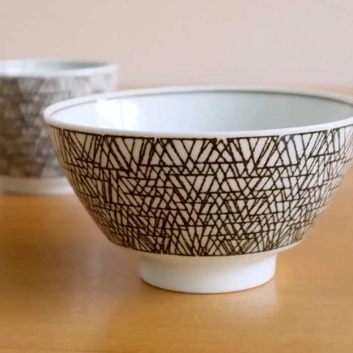 【白山陶器】【グラフ】飯碗(大)と湯のみ猪口 こげ茶セット【波佐見焼】[TA167]