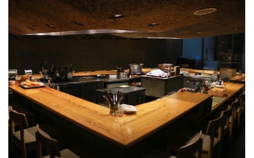 【falo ファロ】《ディナー》お任せコース ペアリング付き 2名様分（ぐるなびセレクション） 【 東京 都内 渋谷 商品券 利用券 食事券 招待券 優待券 飲食券 チケット お食事券 グルメ ギフト プレゼント デート 観光 ビジネス 出張 レストラン 外食 お出かけ 記念日 お祝い 】