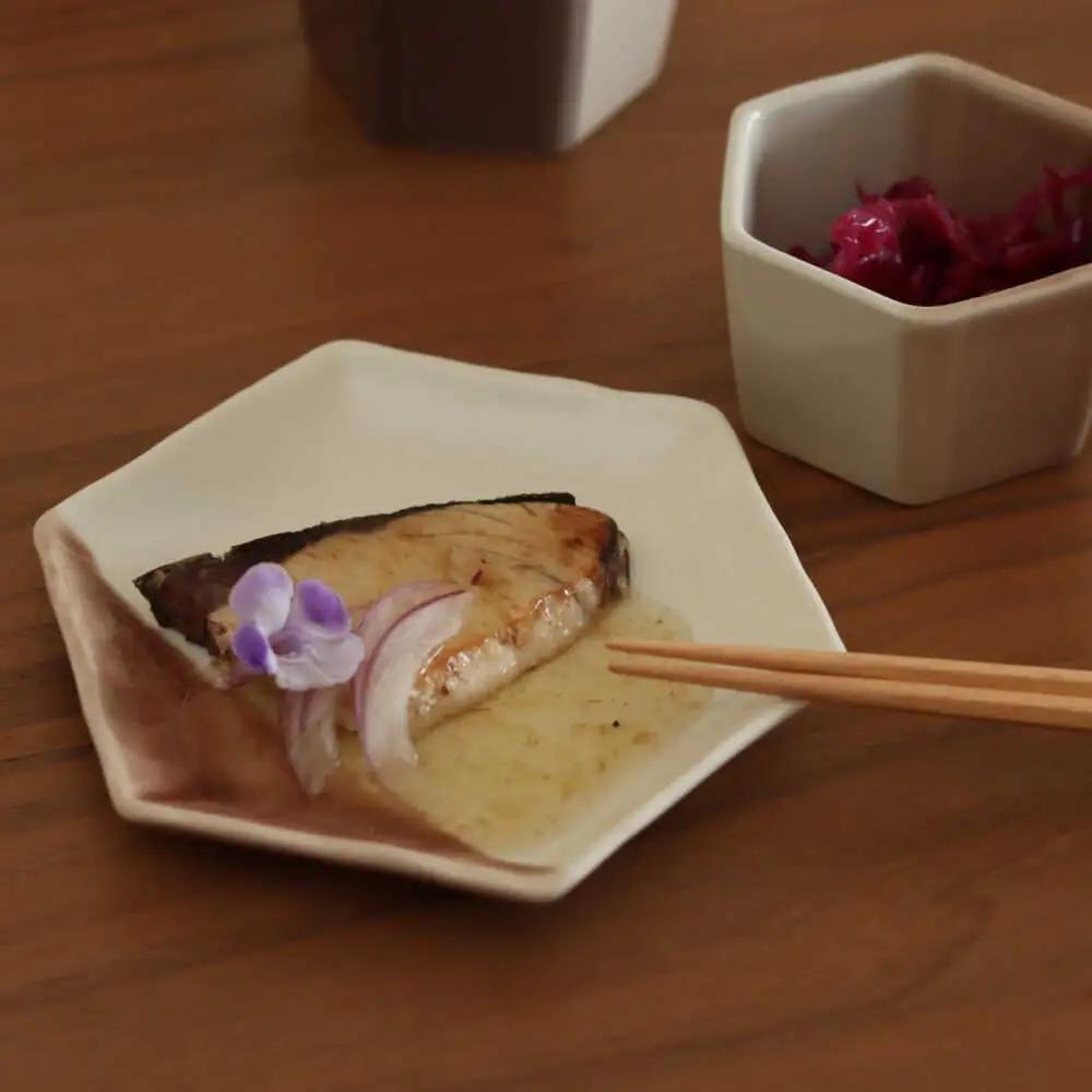【瀬戸焼】 取皿2枚セット ローズ・グレーパープル / 瀬戸市 / 【ｍ．ｍ．ｄ．】 / 取り皿 食器 セット ギフト [BBAC026]