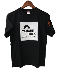 ヤマガタニューレトロ「YAMABE MILK」ロゴＴシャツ（カラー：ブラック・サイズ：S） F21A-105