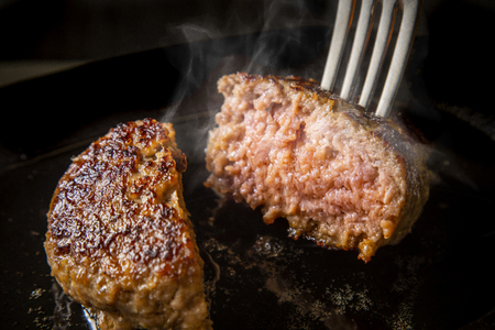 【定期便】別海和牛 別海和牛ハンバーグ 7個(140g/個) × 3ヵ月【全 3回】 （ 和牛 別海和牛 牛肉 はんばーぐ ハンバーグ 北海道 別海町 人気 ふるさと納税 ）