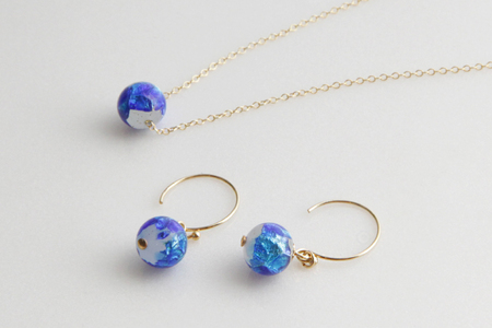 アクセサリー ピアス ペンダント ホワイトホタルガラス 14KGFセット