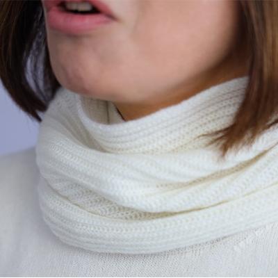 ふるさと納税 泉大津市 希少ベビーカシミヤ100%洗えるネックウォーマー日本製　Gタイプ　ホワイト　1枚　202GWH