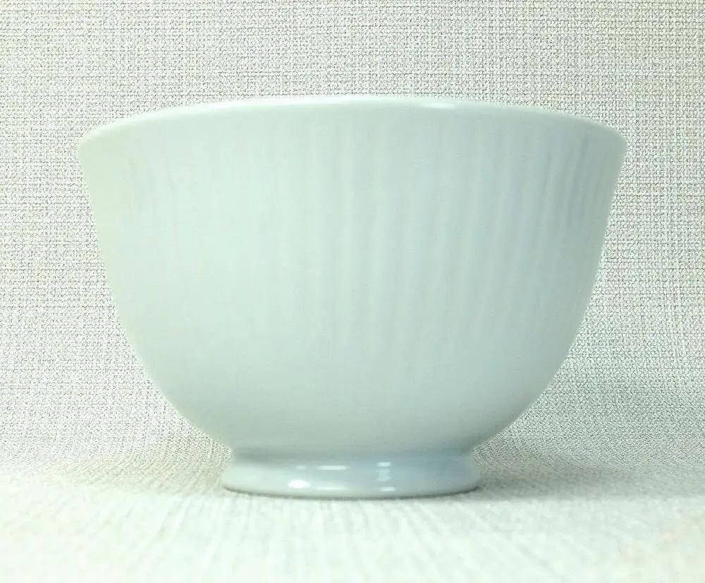 【波佐見焼】φ13ｃｍの小さめ丼５個組  花ふわり白 【西海陶器】 ５ 30590｜波佐見焼 陶器