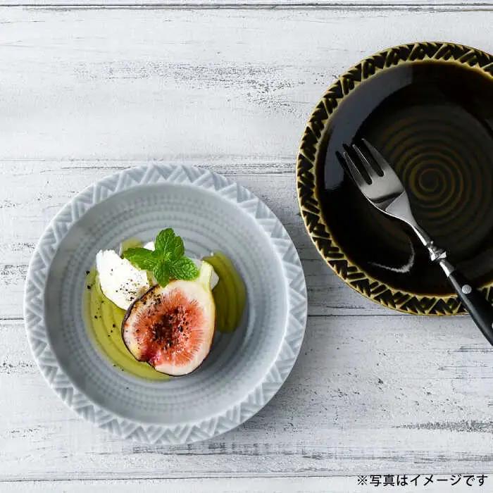 【波佐見焼】WAVE 15cm 丸 プレート 2色セット 食器 皿 【一真窯】 [BB53]  波佐見焼
