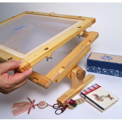 ふるさと納税 猪名川町 エディ工房　刺繍台セット【Dモデル】(A4サイズの刺繍枠と専用スタンドD型のセット品)【受注製作品】 |  | 01