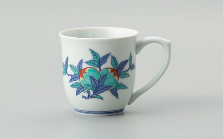 【有田焼】重要無形文化財 マグカップ  桃絵  / 佐賀県 / 今右衛門焼佐賀店有銘堂[41AAAY015]