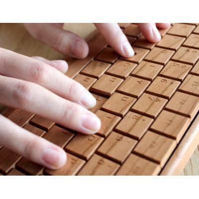 ふるさと納税 鯖江市 【Hacoa】無機質なパソコン周りに温もりをプラスする木製キーボード　チェリー |  | 02