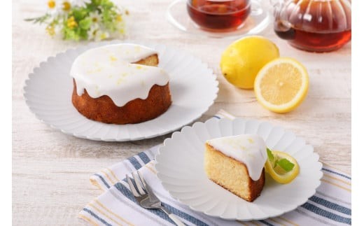 
                  “果実感”と“サッパリした甘さ”を同時に味わえる逸品◎心華やぐ◎ドリズルレモンケーキ〈4号〉| レモンケーキ スイーツ お菓子 焼き菓子 ケーキ ギフト 贈り物 プレゼント 記念日 お祝い
                