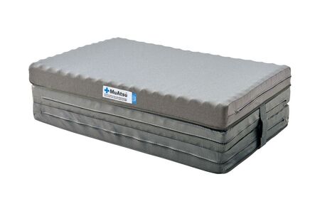 ムアツ マットレス スタンダード レギュラー シングル 三つ折り 折りたたみ マットレス 約 10cm 敷布団 敷き布団 寝具  シーツ 専用シーツ付 綿  ベージュ 昭和西川 体圧分散 通気性 寝返