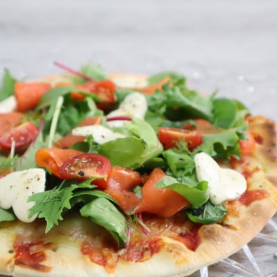 ふるさと納税 寝屋川市 【3ヵ月毎定期便】スモークサーモン サラダ用(6パック入り)全4回 |  | 03