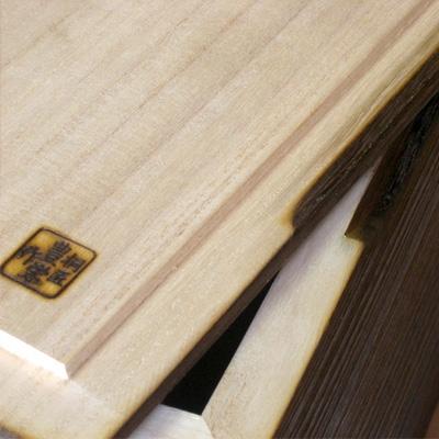 ふるさと納税 岸和田市 桐製米びつ10kgサイズ　焼桐 |  | 03