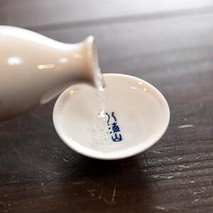 「八海山」3種詰合せCセット1800ml（清酒、特別本醸造、純米吟醸55％）