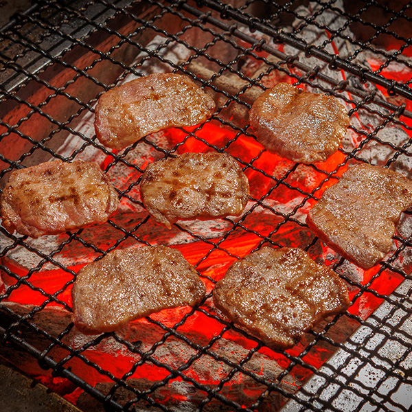 仙台名物 味の牛たん喜助 まろやか牛たん詰合せ しお味・みそ味 各100g (牛タン 塩 肉 老舗 専門店 きすけ) [0098]