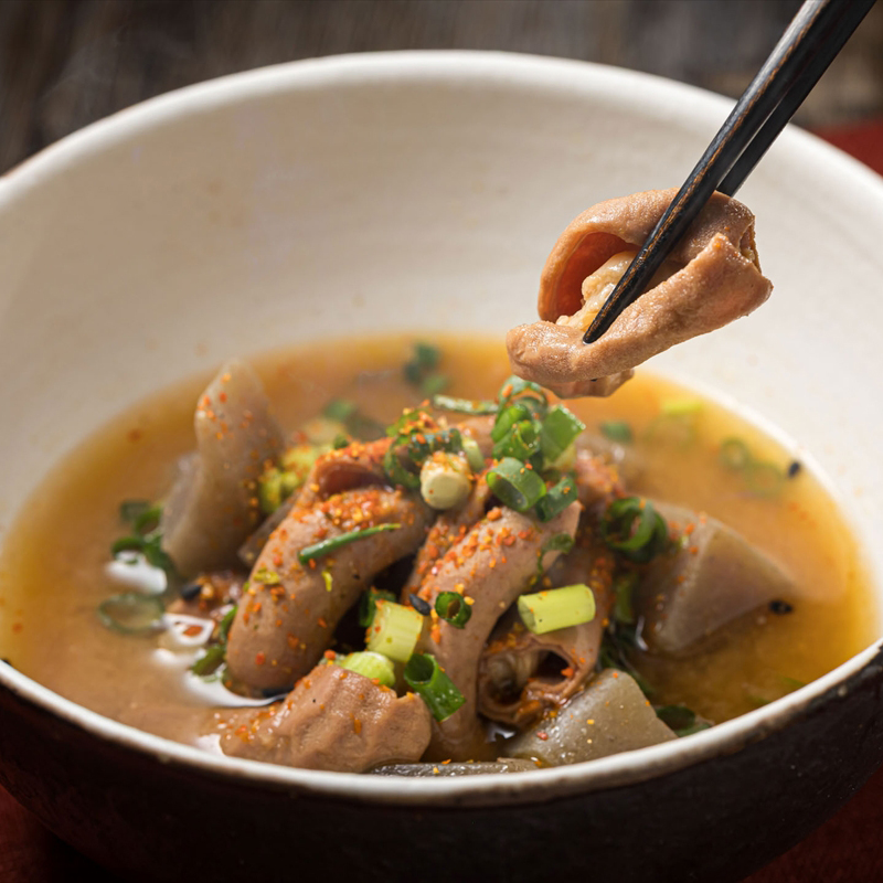 【定期便 12ケ月連続】北海道産 もつ煮込み 170g×7パック 豚肉 豚もつ 豚ホルモン 煮込み 惣菜 ご飯のお供 簡単調理 レトルト レトルト食品 おかず 北海道 釧路町 釧路超 特産品 br03