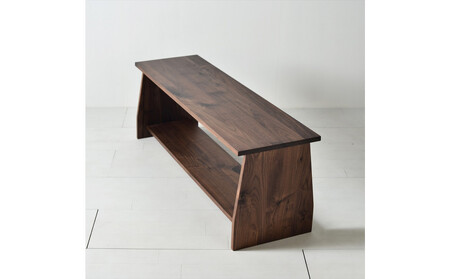 座面の下にモノが置けるシェルフベンチ ウォールナット無垢材 ベンチの他にもパソコンデスクやテレビボーとしても使えます